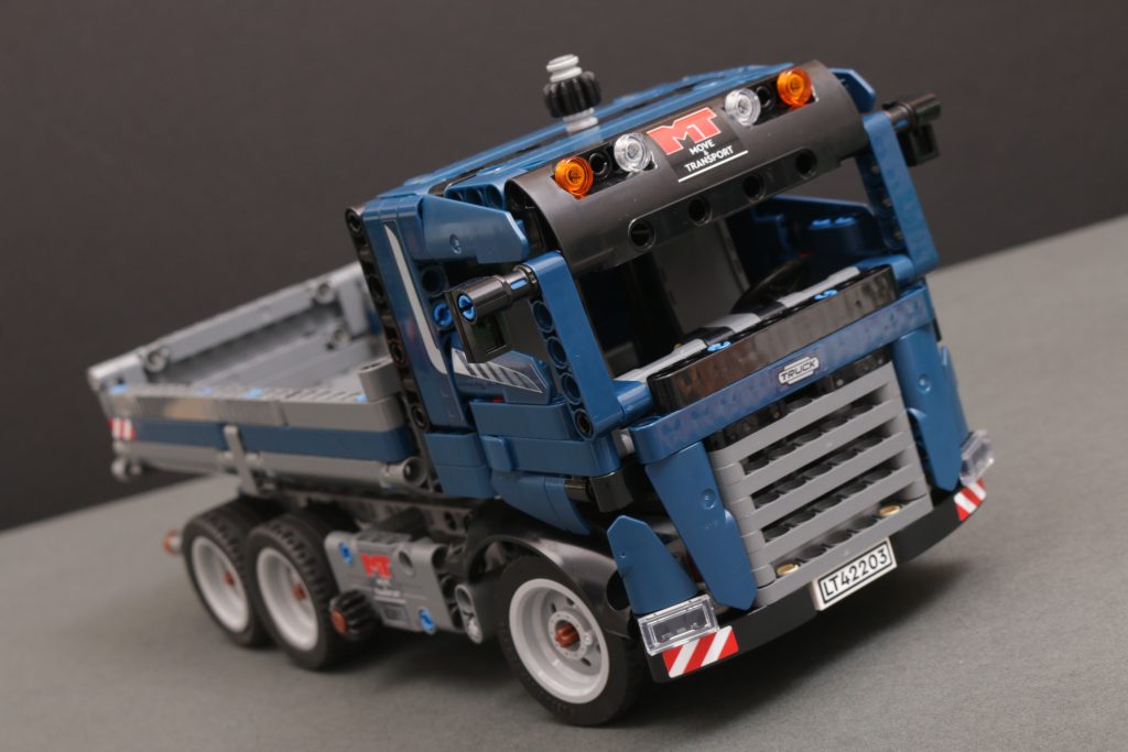 LEGO Technic 42205 Chevrolet Corvette Stingray, 42204 Fast and Furious Toyota Supra MK4 und 42203 Kippmulden-LKW – Rezensionen: 14 (1024x683)