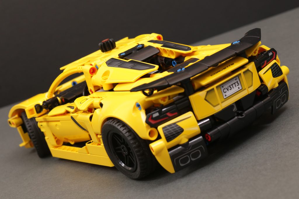 LEGO Technic 42205 Chevrolet Corvette Stingray, 42204 Fast and Furious Toyota Supra MK4 und 42203 Kippmulden-LKW – Rezensionen: 37 (1024x683)
