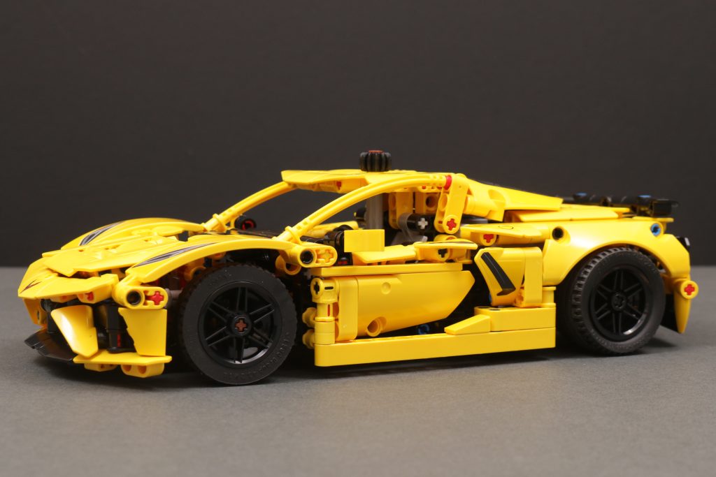 LEGO Technic 42205 Chevrolet Corvette Stingray, 42204 Fast and Furious Toyota Supra MK4 und 42203 Kippmulden-LKW – Rezensionen: 42 (1024x683)