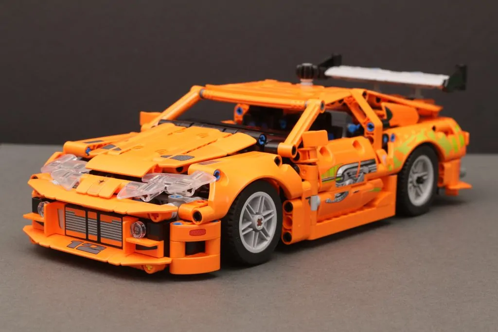 LEGO Technic 42205 Chevrolet Corvette Stingray, 42204 Fast and Furious Toyota Supra MK4 und 42203 Kippmulden-LKW – Rezensionen: 43 (1024x683)