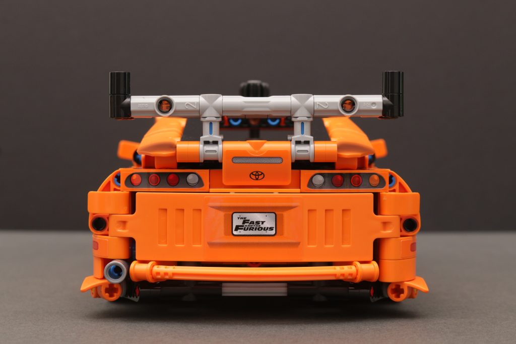 LEGO Technic 42205 Chevrolet Corvette Stingray, 42204 Fast and Furious Toyota Supra MK4 und 42203 Kippmulden-LKW – Rezensionen: 49 (1024x683)