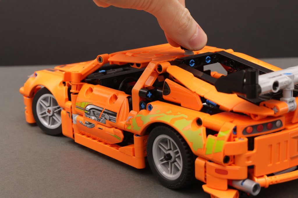 LEGO Technic 42205 Chevrolet Corvette Stingray, 42204 Fast and Furious Toyota Supra MK4 und 42203 Kippmulden-LKW – Rezensionen: 52 (1024x683)