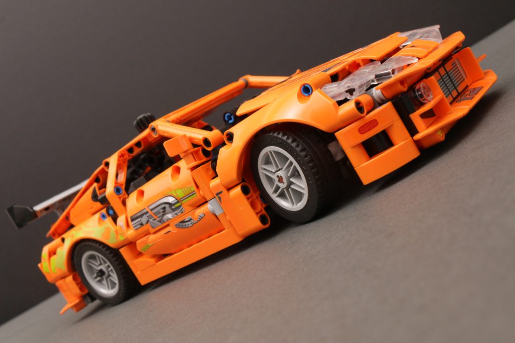 LEGO Technic 42205 Chevrolet Corvette Stingray, 42204 Fast and Furious Toyota Supra MK4 und 42203 Kippmulden-LKW – Rezensionen: 55 (1024x683)