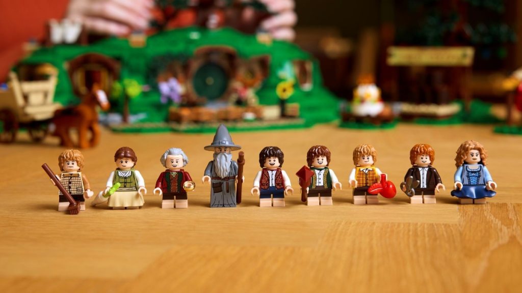 lego icons 10354 the lord of the rings the shire minifigures lifestyle featured