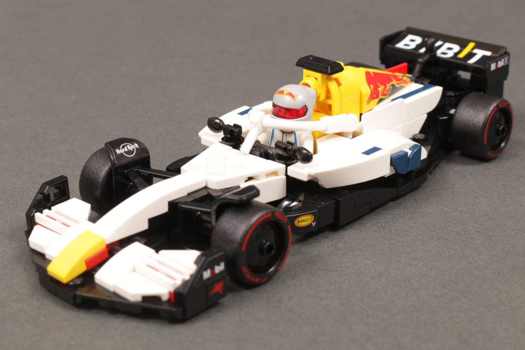 How to build a 2025 LEGO Racing Bulls F1 car 1 1024x683