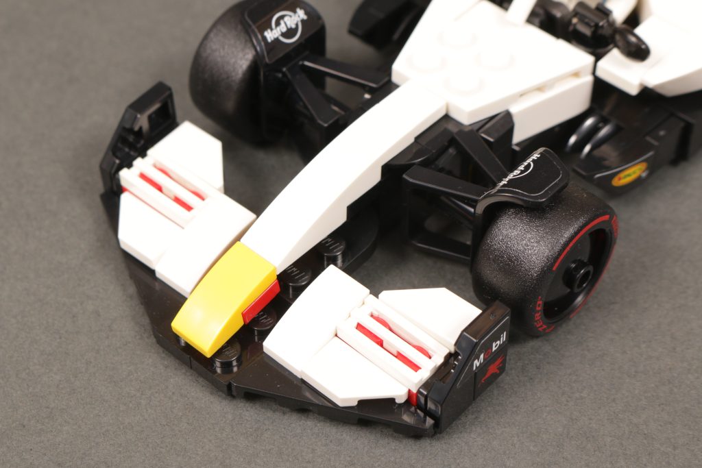 How to build a 2025 LEGO Racing Bulls F1 car 21 1024x683