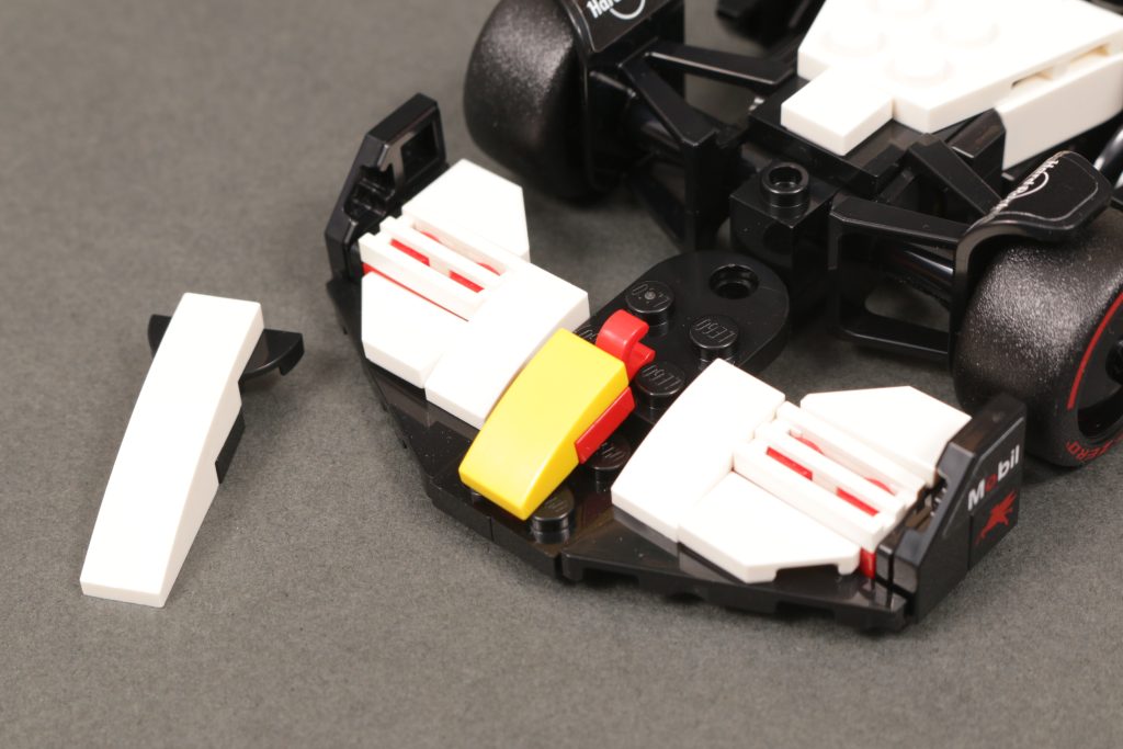 How to build a 2025 LEGO Racing Bulls F1 car 22 1024x683