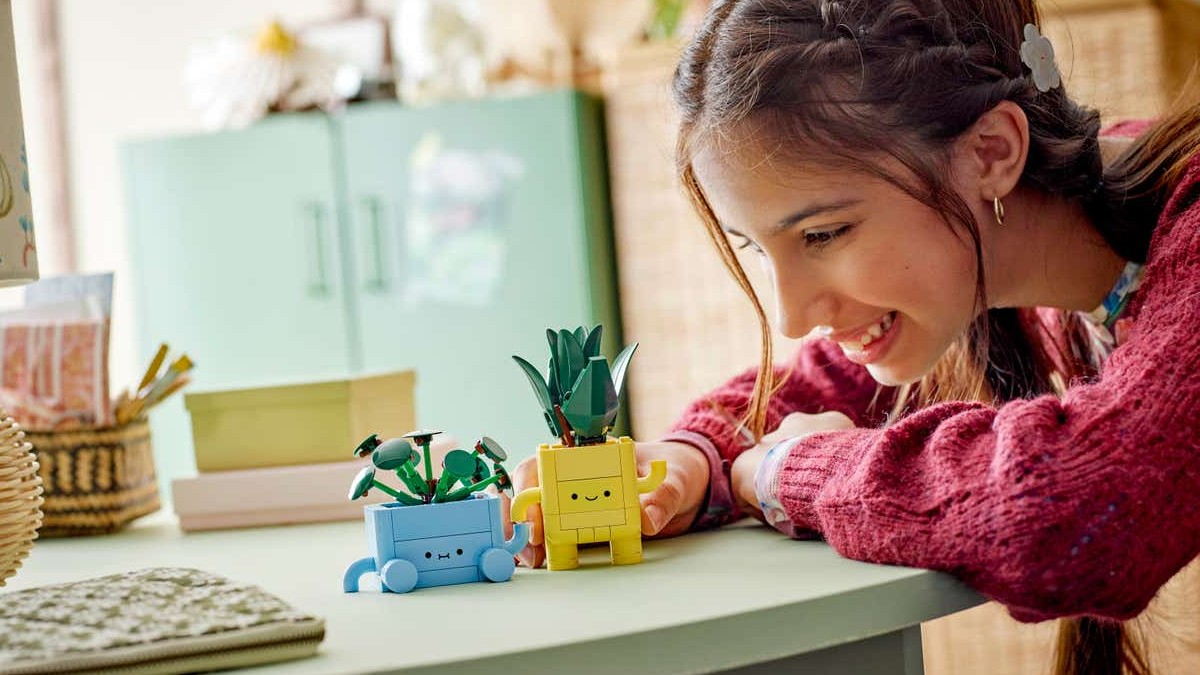 LEGO designer dives deep into the new 10349 Happy Plants