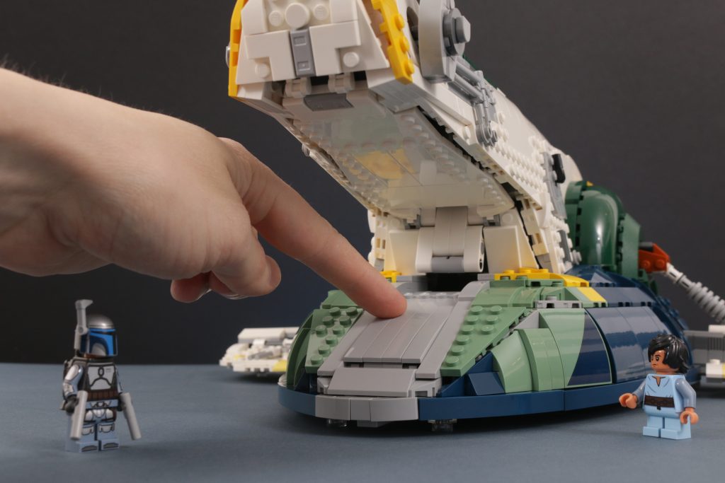 LEGO Star Wars 75409 Jango Fetts Starship review 21 1024x683