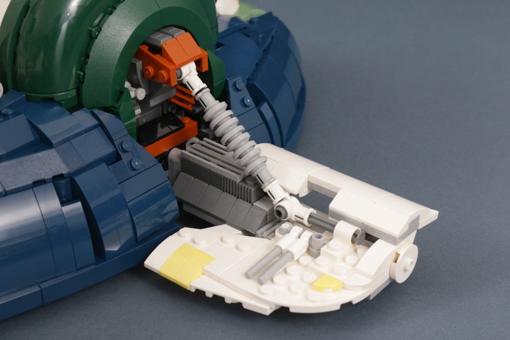 LEGO Star Wars 75409 Jango Fetts Starship review 40 1024x683