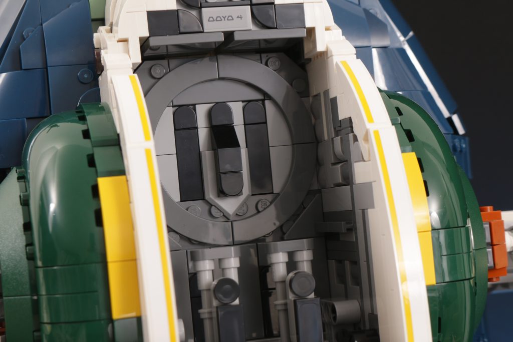 LEGO Star Wars 75409 Jango Fetts Starship review 57 1024x683
