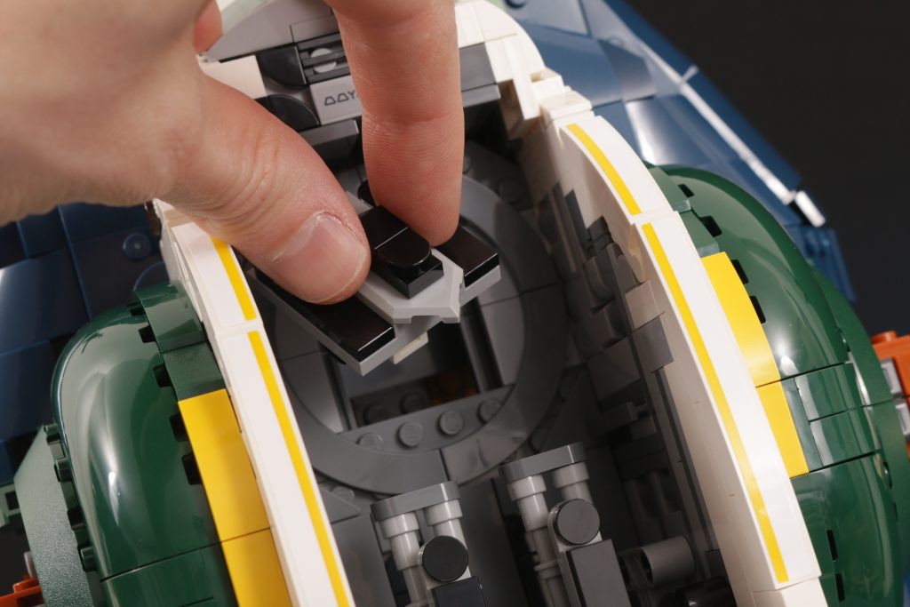 LEGO Star Wars 75409 Jango Fetts Starship review 58 1024x683