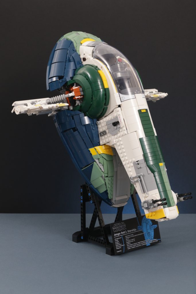 LEGO Star Wars 75409 Jango Fetts Starship review 6 683x1024