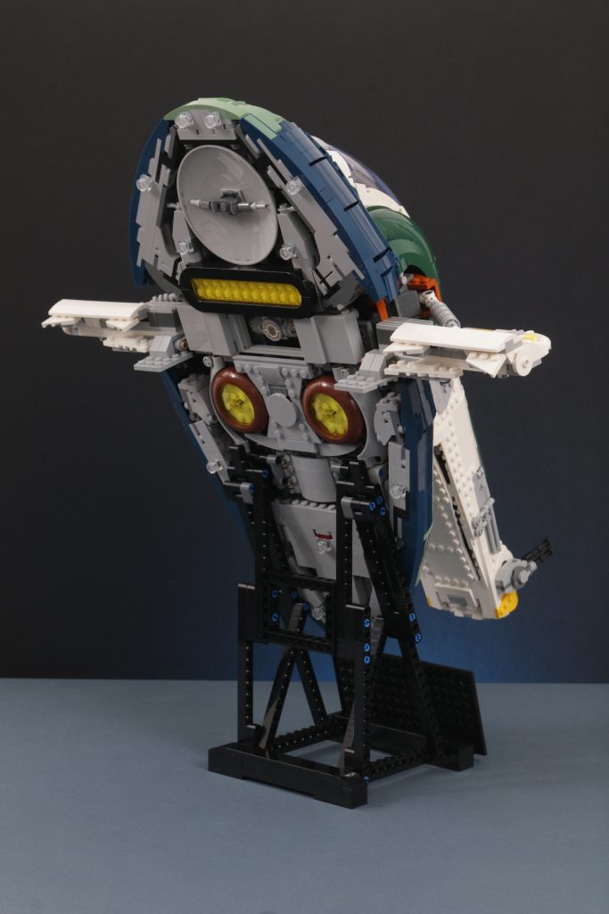 LEGO Star Wars 75409 Jango Fetts Starship review 8 683x1024