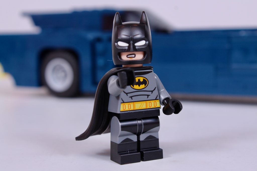 LEGO Batman 76274 Batman mit der Batmobil- vs. Harley Quinn- und Mr. Freeze-Kritik 10 1024x683