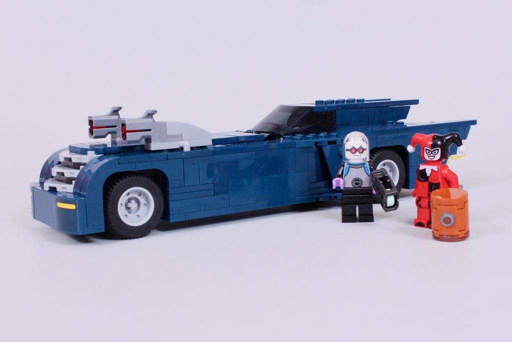 LEGO Batman 76274 Batman mit der Batmobil- vs. Harley Quinn- und Mr. Freeze-Kritik 2 1024x683