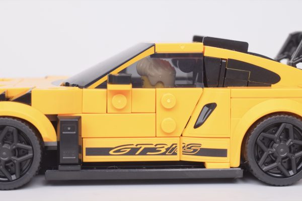 LEGO Speed Champions 77239 Porsche 911 GT3 RS review