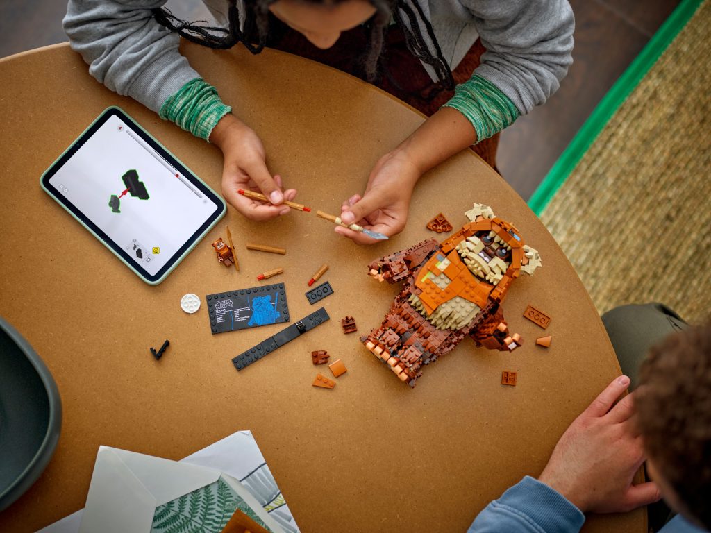 LEGO Star Wars 75430 Wicket the Ewok officially revealed