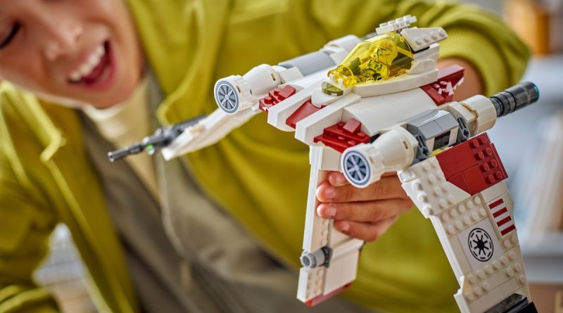 Two more LEGO Star Wars summer sets officially revealed