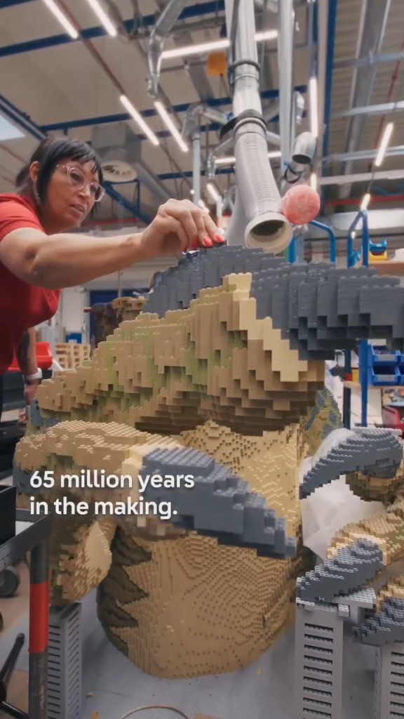 LEGO de 270,000 pièces Jurassic World: Le modèle de renaissance révélé