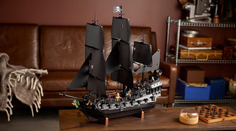 LEGO Icons 10365 Captain Jack Sparrows Pirate Ship featured 1