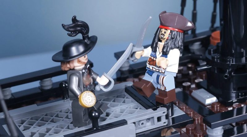 LEGO Icons 10365 minifigures review featured 1