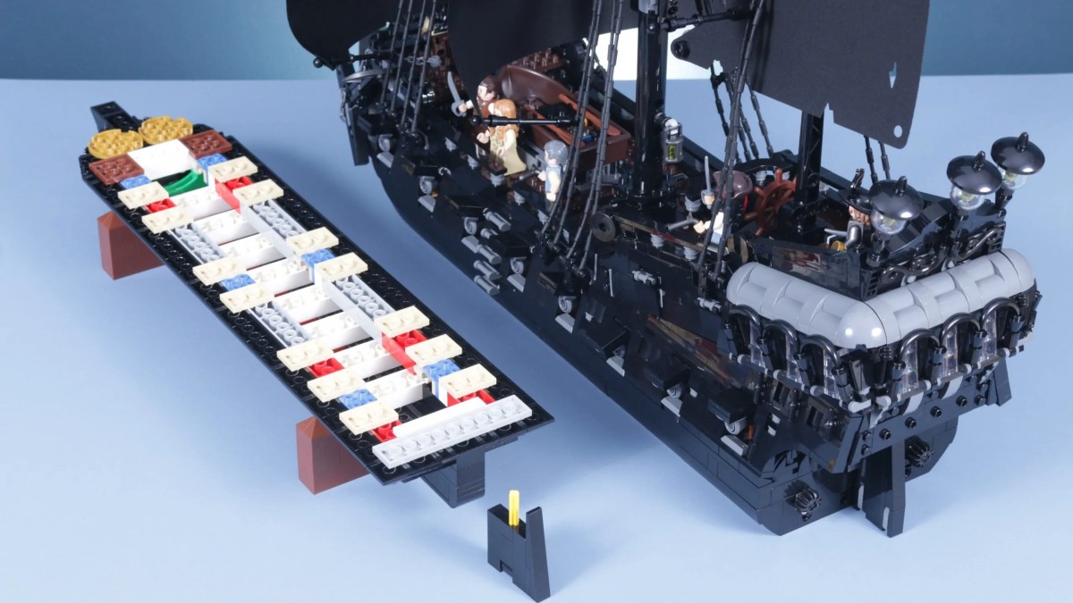 LEGO Black Pearl designer explains unique waterline effect