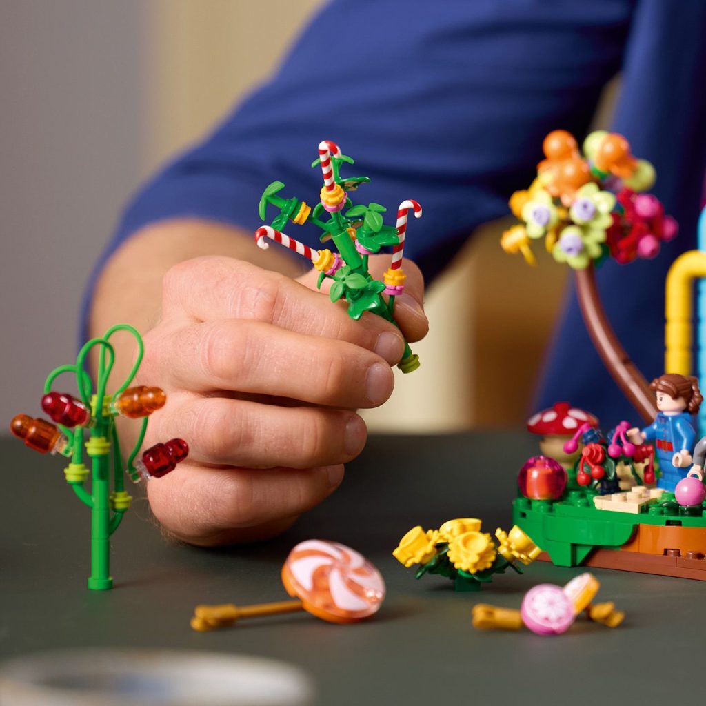 LEGO Ideas 21360 Willy Wonka the Chocolate Factory 4 1024x1024