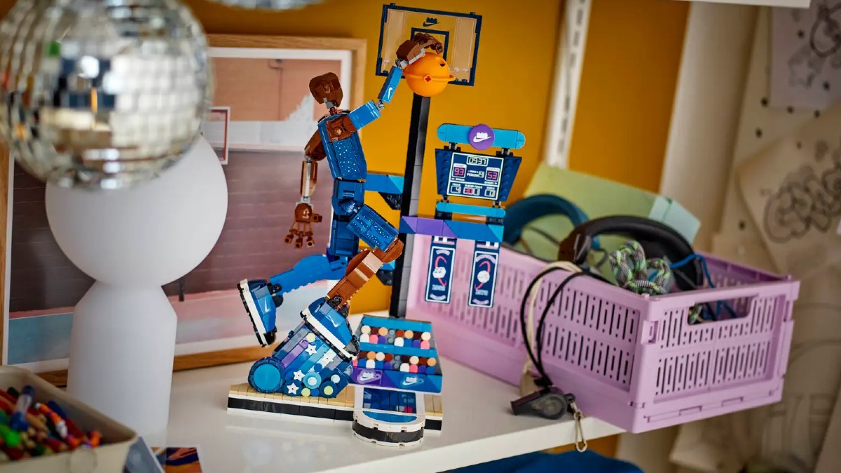LEGO Nike 43010 lifestyle featured