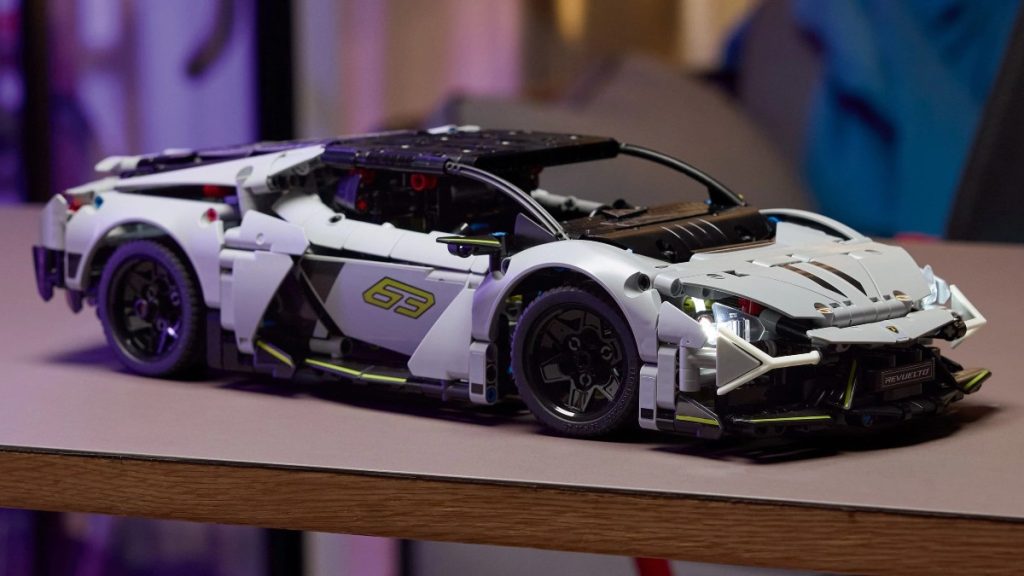lego technic 42214 lamborghini revuelto lifestyle featured 1024x576