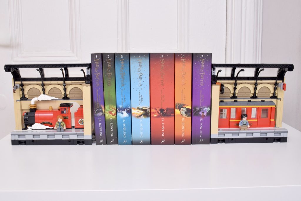 LEGO Harry Potter 76450 Book Nook Hogwarts Express review 24 1024x683
