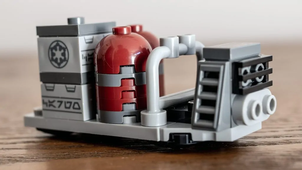 LEGO Star Wars 40771 TIE-Jäger mit imperialem Hangargestell 11 1024x576