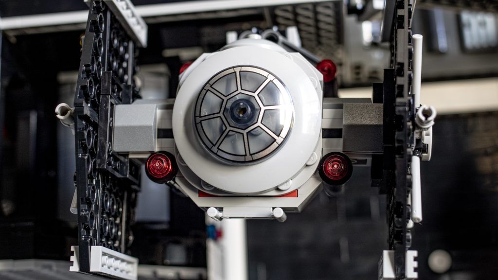 LEGO Star Wars 40771 TIE-Jäger mit imperialem Hangargestell 16 1024x576