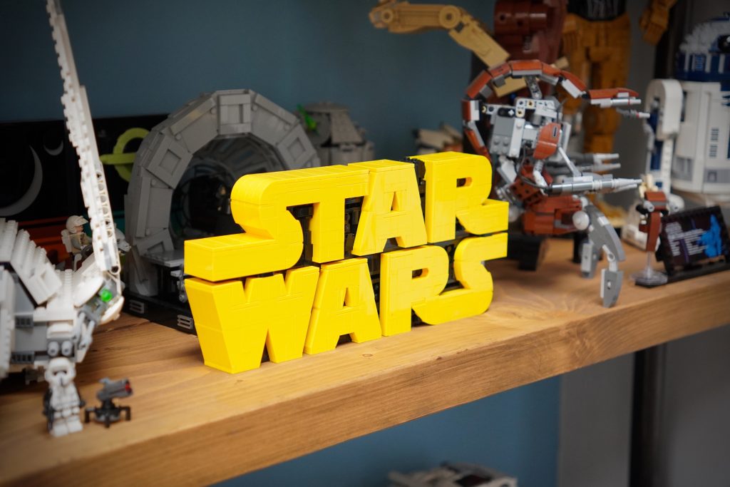 LEGO Star Wars 75407 Star Wars Logo critique 1 1024x683