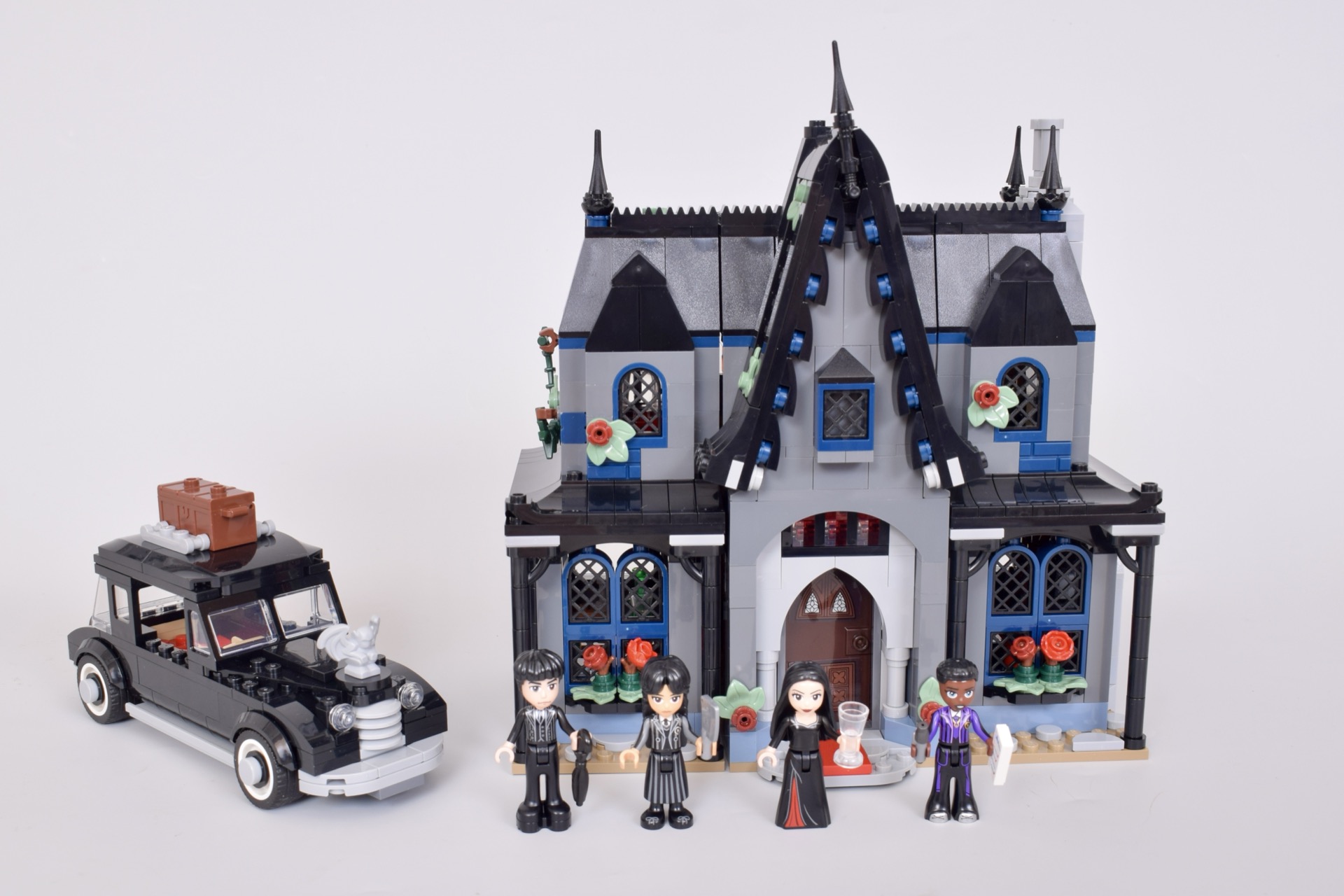 LEGO Wednesday 76786 Morticia's Cottage review 1