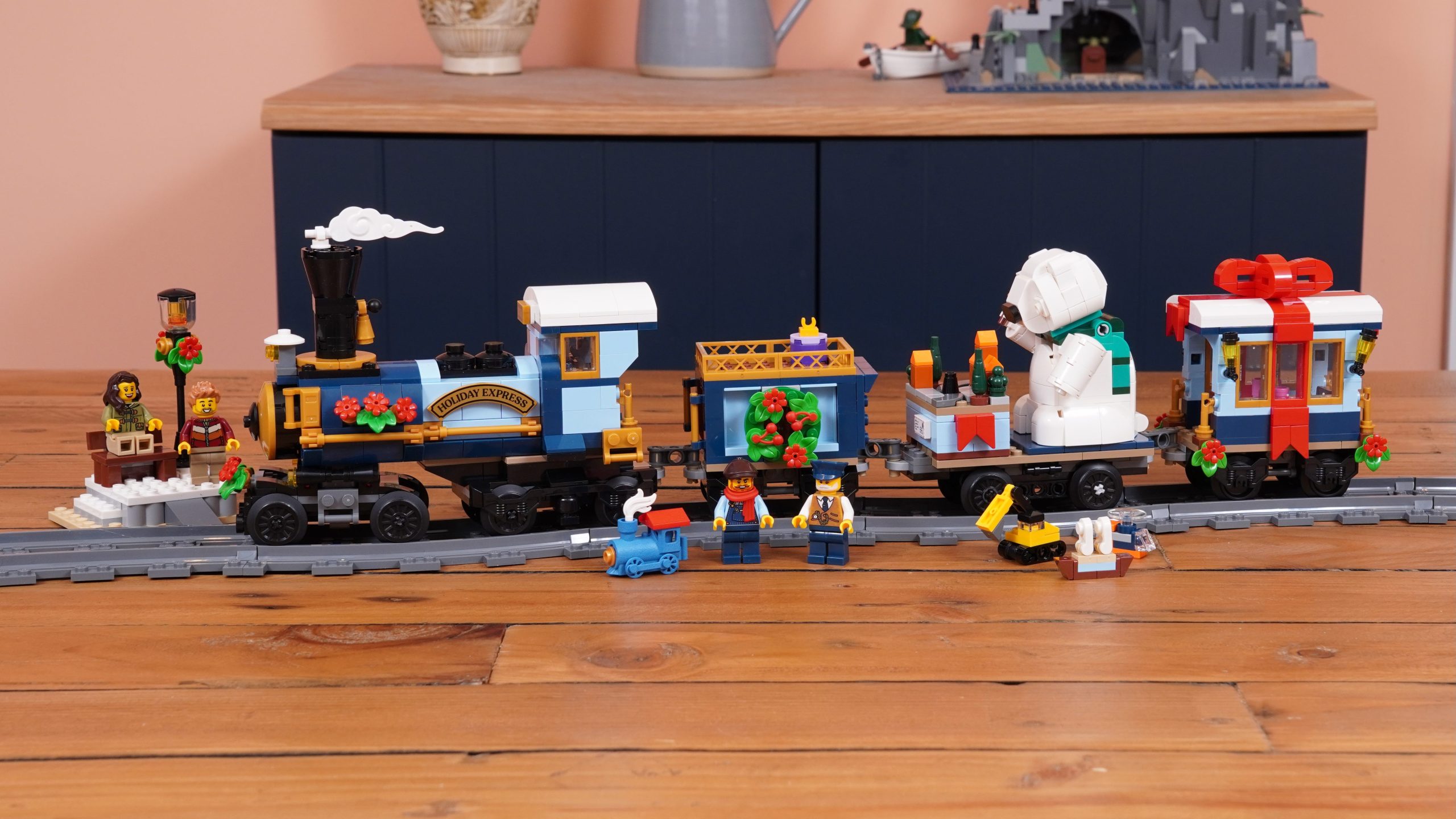LEGO Winter Village 10361 Holiday Express Train review 2 edited scaled