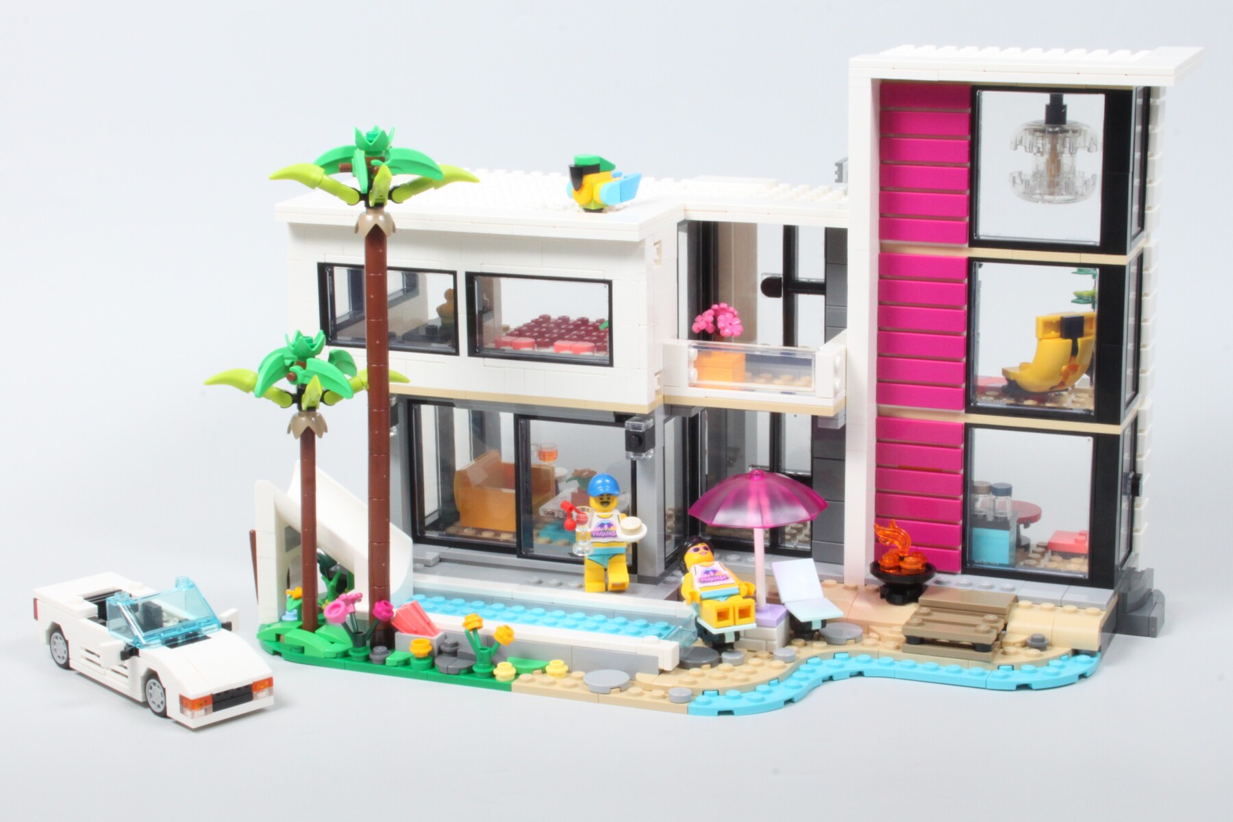 lego creator 31153 modern house build feature 1