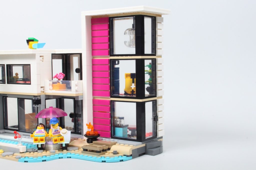 lego creator 31153 modern house build feature 6 1024x683