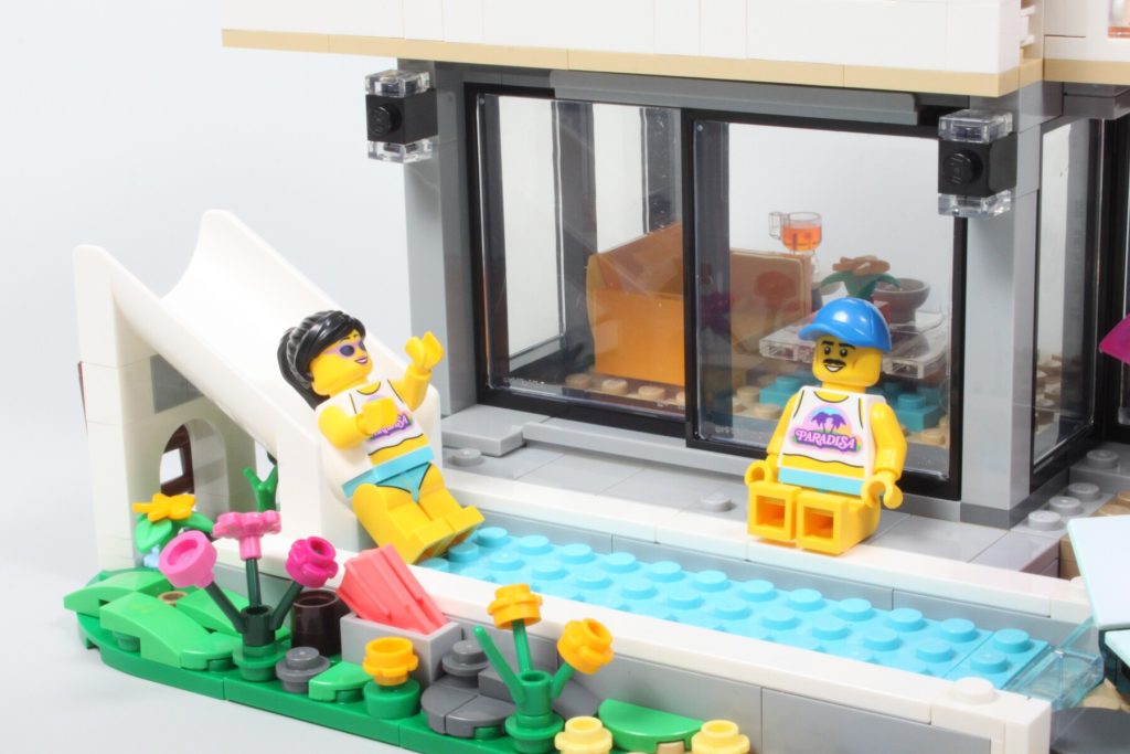 lego creator 31153 modern house build feature 8 1024x683