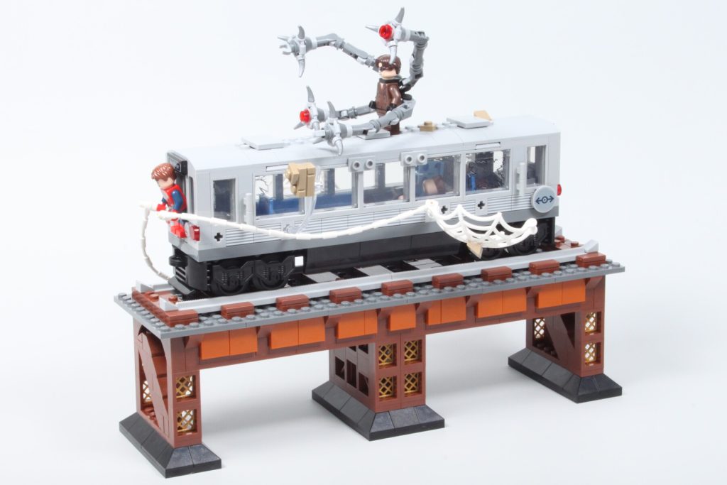 lego marvel 76321 spider man 2 subway train chase scene build feature 4 1024x683