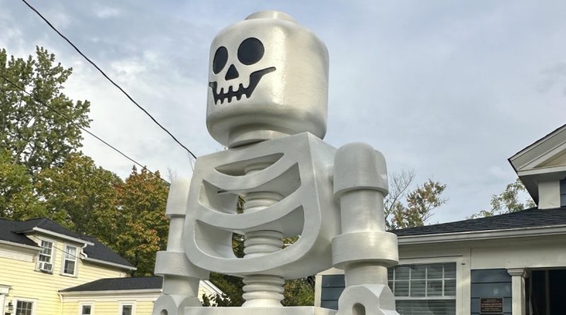 lego skeleton instructables haunted spider featured
