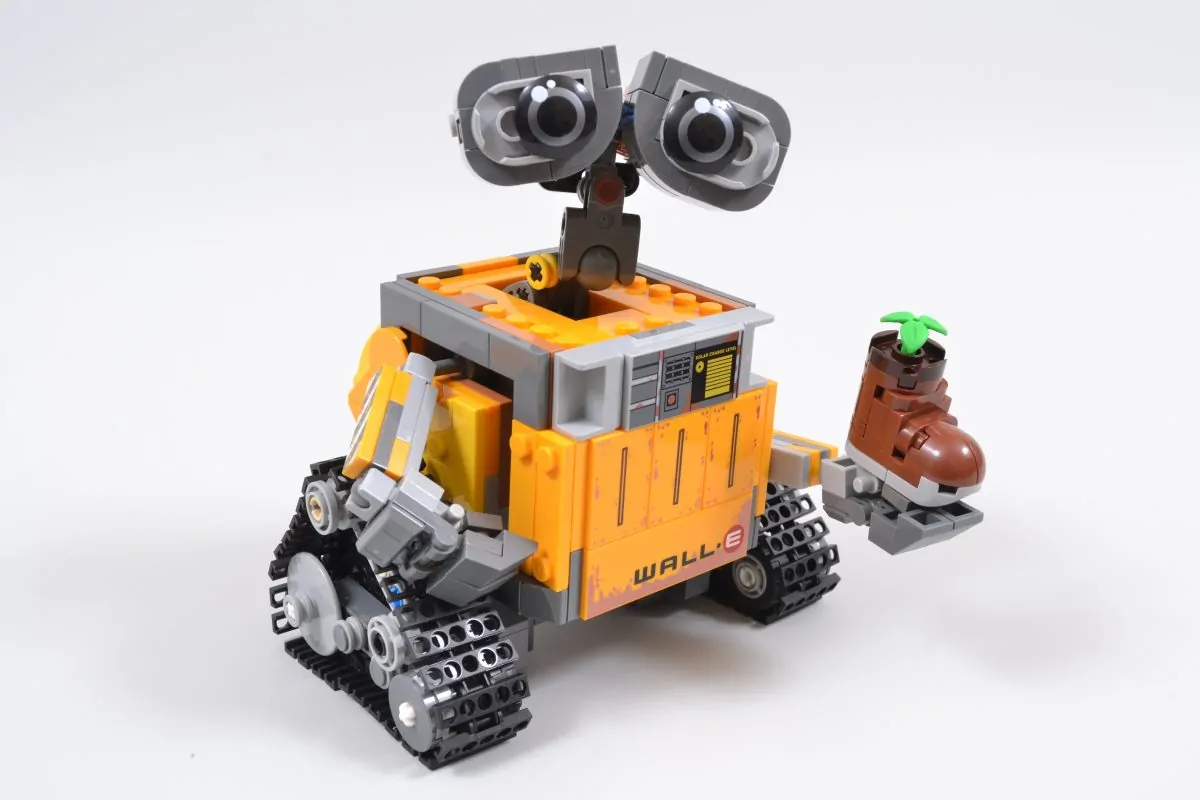 LEGO Disney 43279 WALL E und EVE 19 1200x800