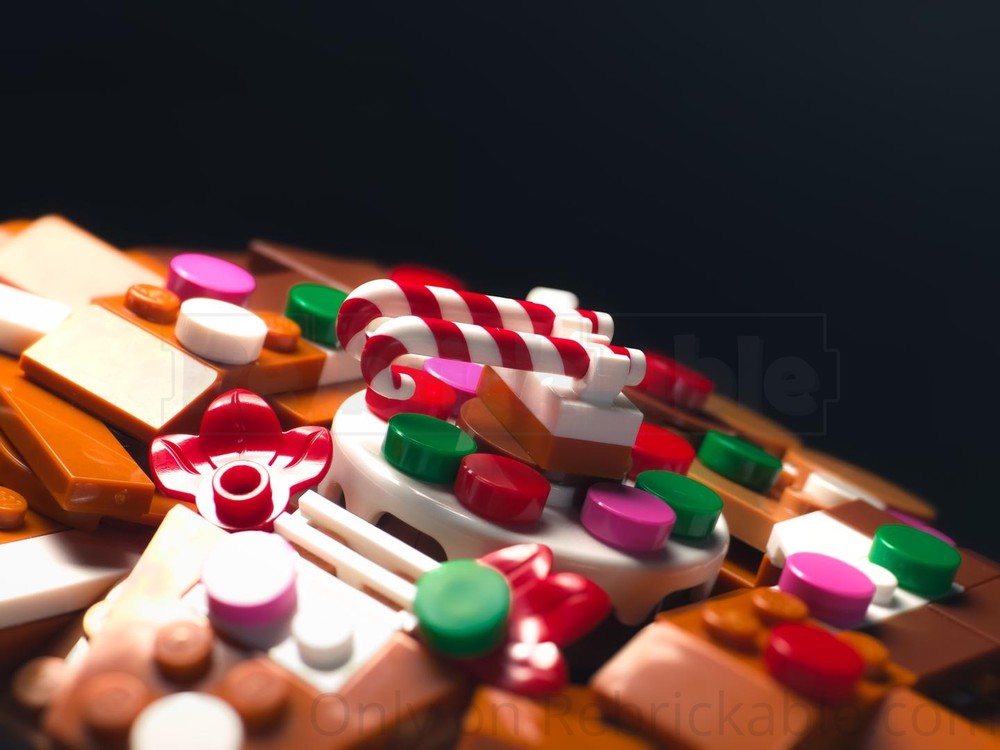 LEGO Star Wars Gingerbread Millennium Falcon 1