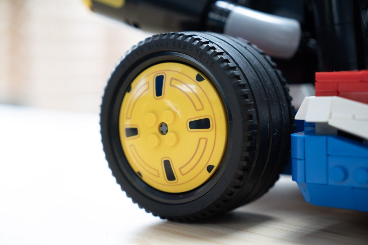 LEGO Super Mario 72037 Mario Standard Kart review 17 1200x800