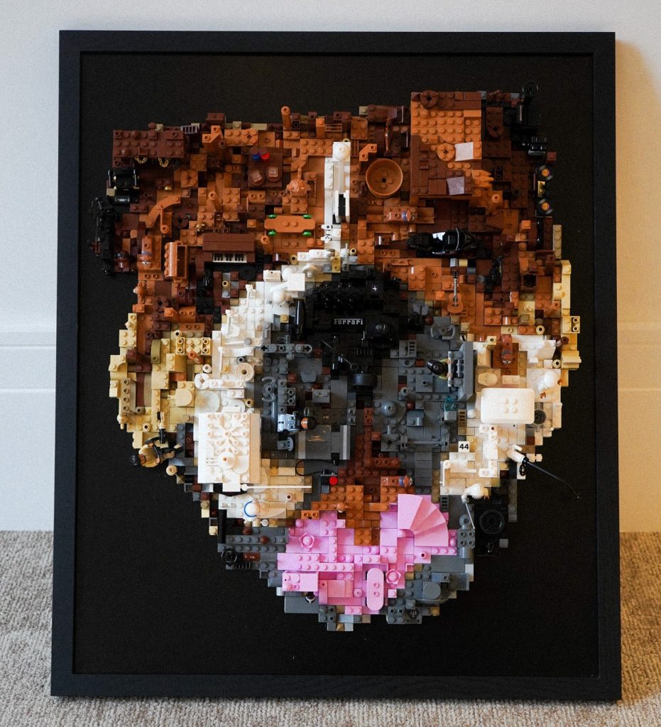 lego roscoe portrait lewis hamilton f1 931x1024