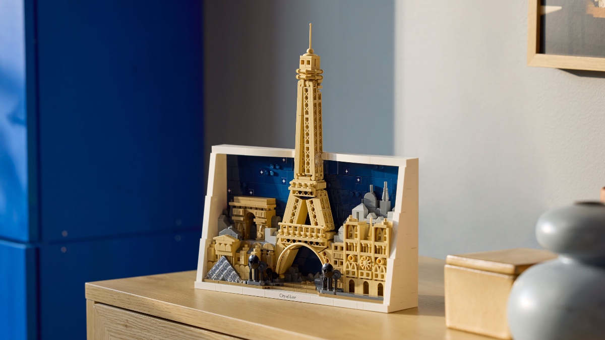 Too much Paris? Too much Art? Fans can’t decide on LEGO’s City of Love