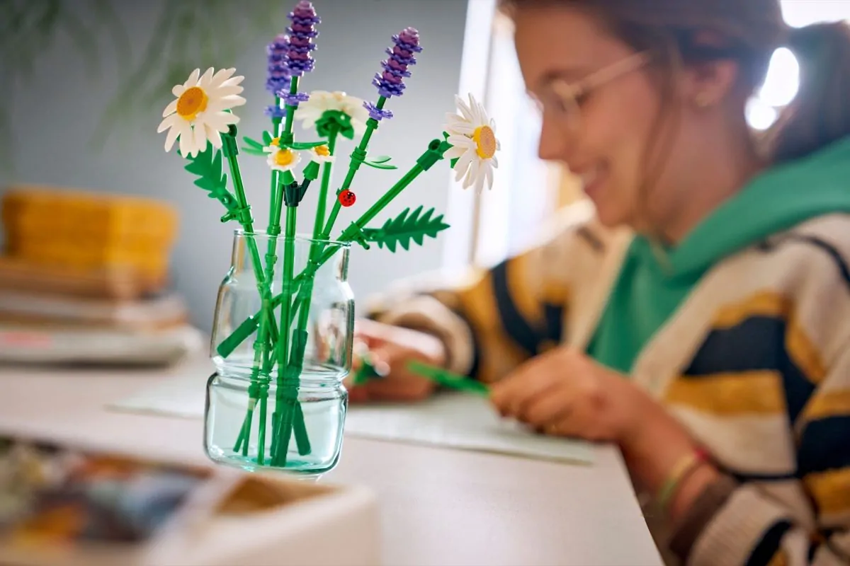 LEGO Botanicals 11508 Gänseblümchen 10 1200x800