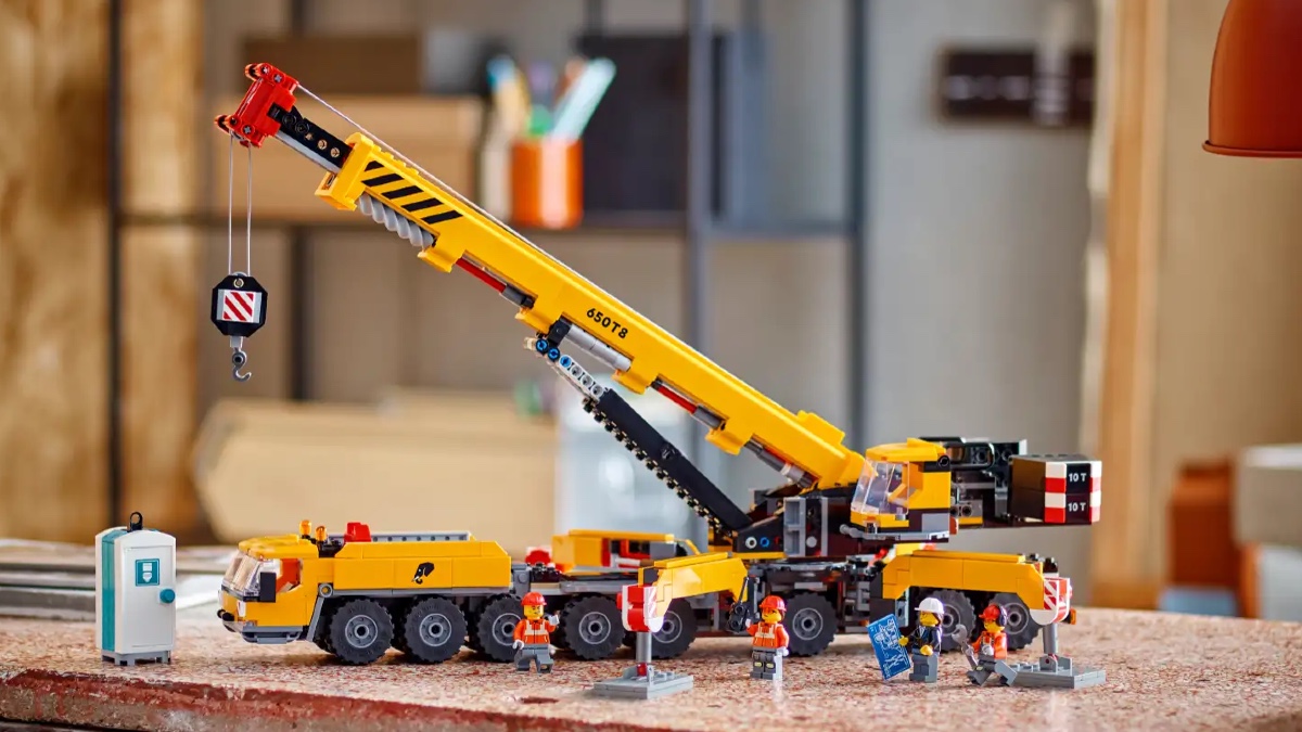 LEGO City 60409 Yellow Mobile Construction Crane featured