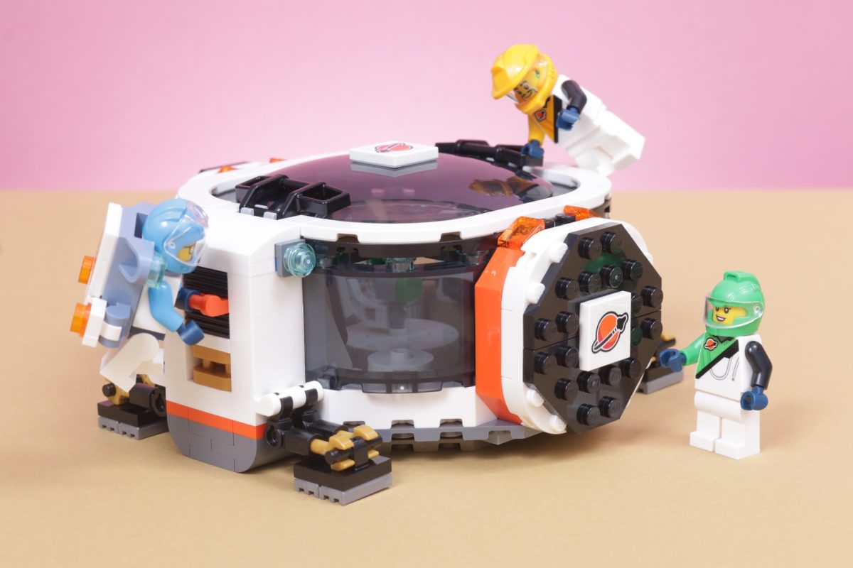 How to build a LEGO spaceship and capsule with Pick a Brick