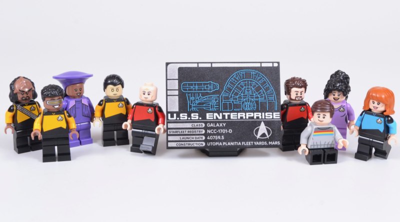 LEGO Icons 10356 USS Enterprise NCC 1701 D minifigure review featured image